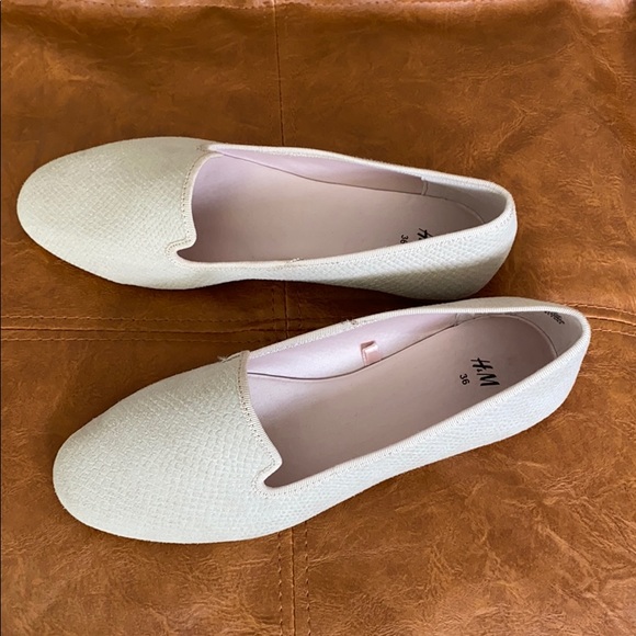 H&M Beige Ballet Flat Loafers - Picture 3 of 5